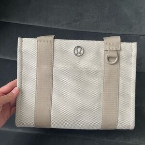 Lululemon two tone canvas bag